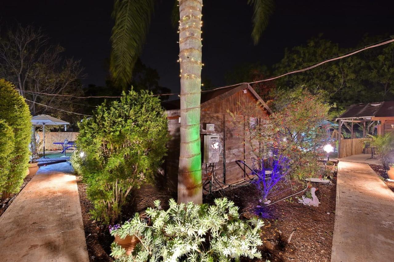 Mishmār Hāyardin פינה במעייןヴィラ エクステリア 写真